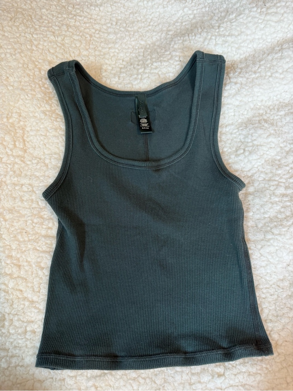 dark green skims tank